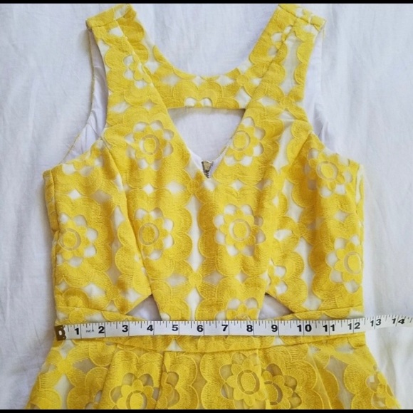 ASOS River Island Floral Cut Out Dress - Picture 4 of 5